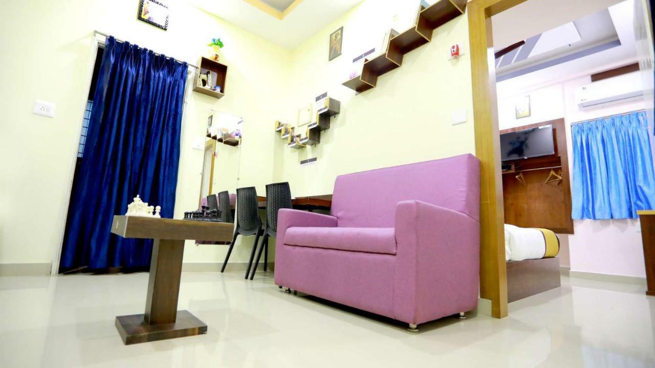 Base9 Cochin Airport Hotel Nedumbassery Luaran gambar